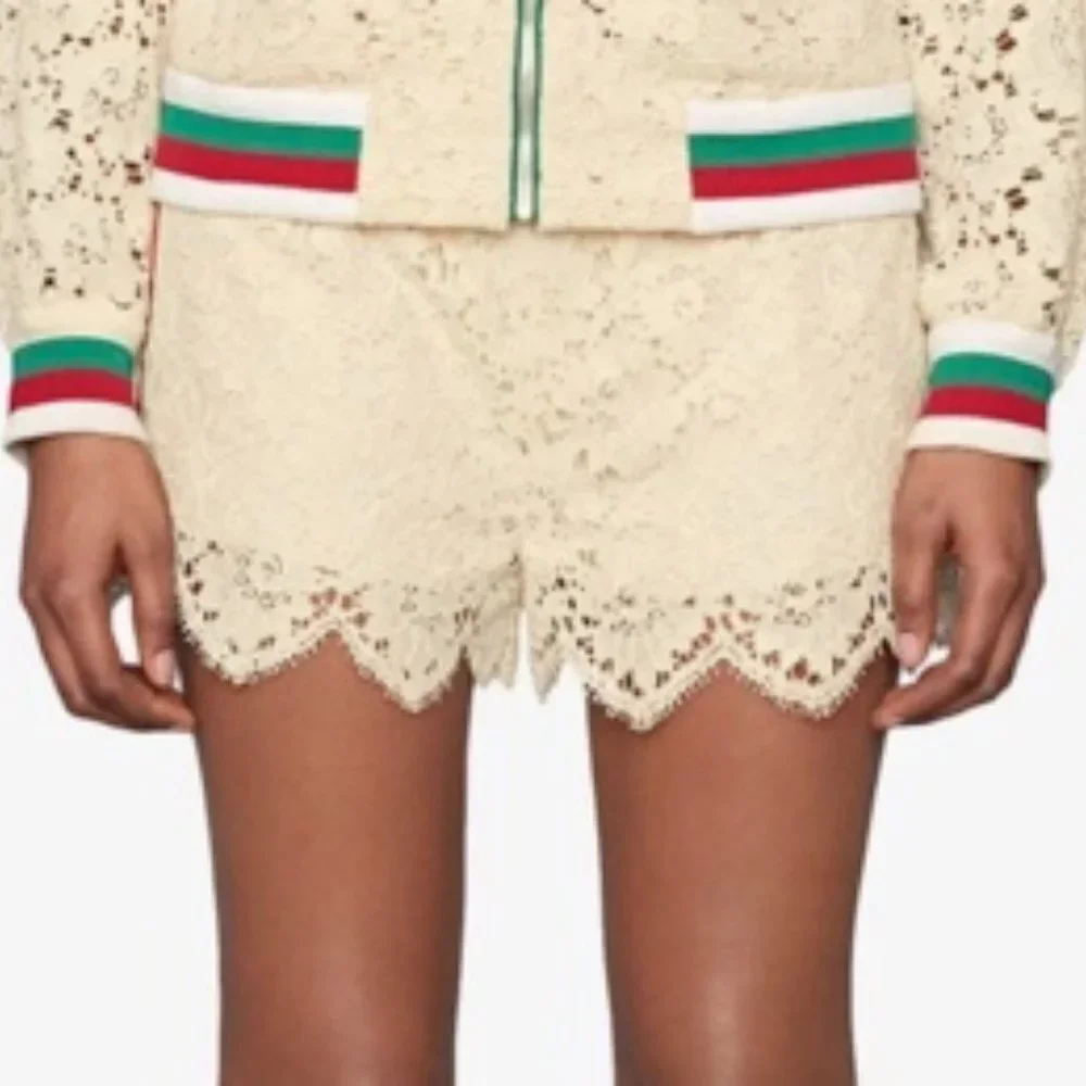 GUCCI FLOWER LACE SHORTS - Picture 6 of 8